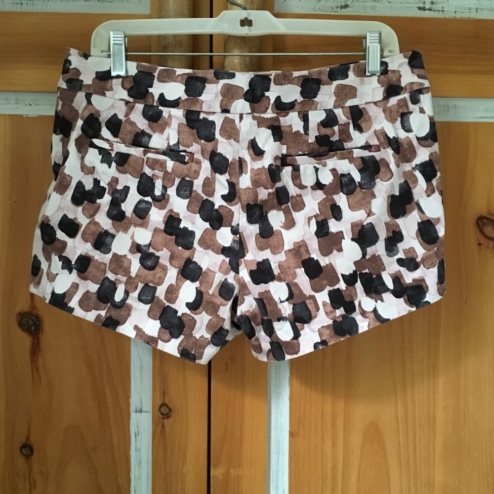 J Crew Classic Stretch Patterned Shorts. Size 8. - Picture 5 of 7
